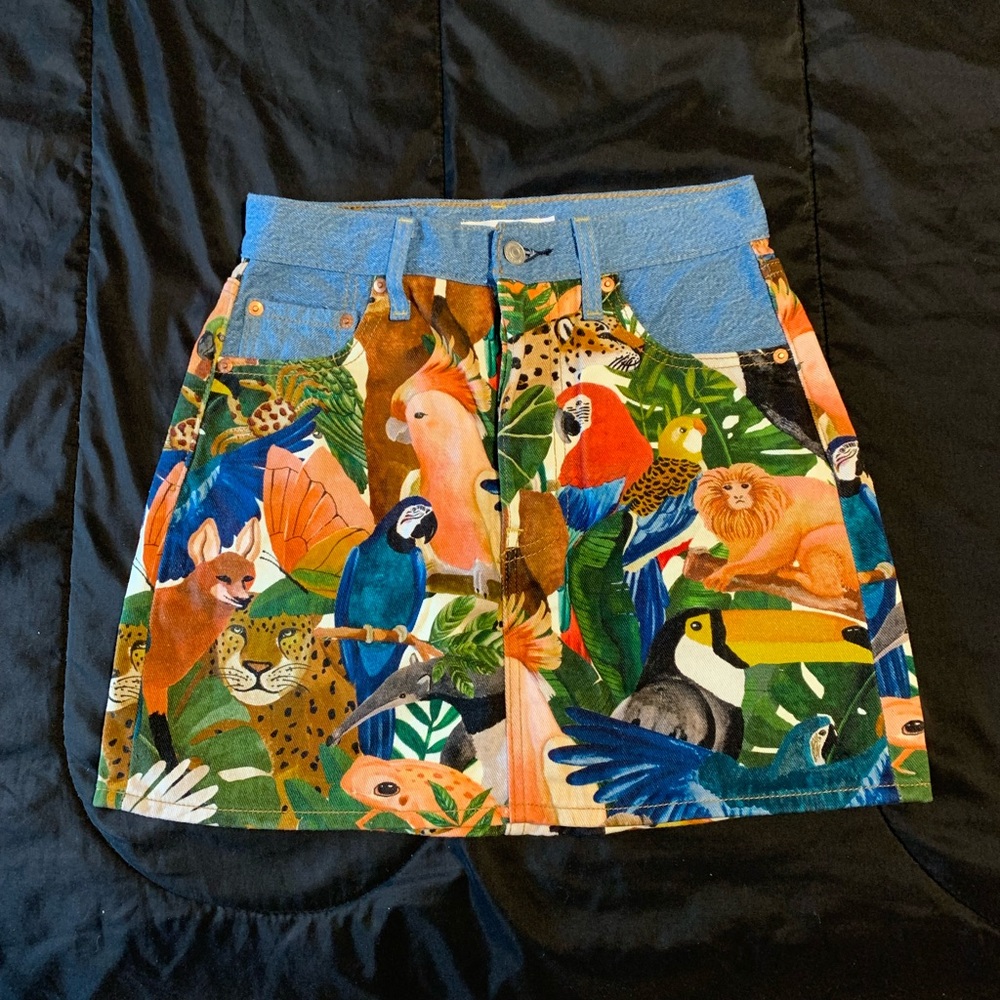 Levi’s farmhouse collection denim skirt size 26